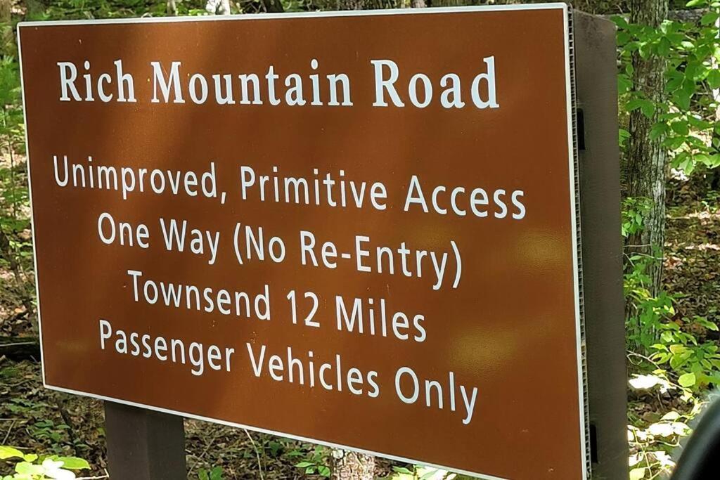 Peaceful Bear Condo Townsend/Gatlinburg/Cades Cove 외부 사진